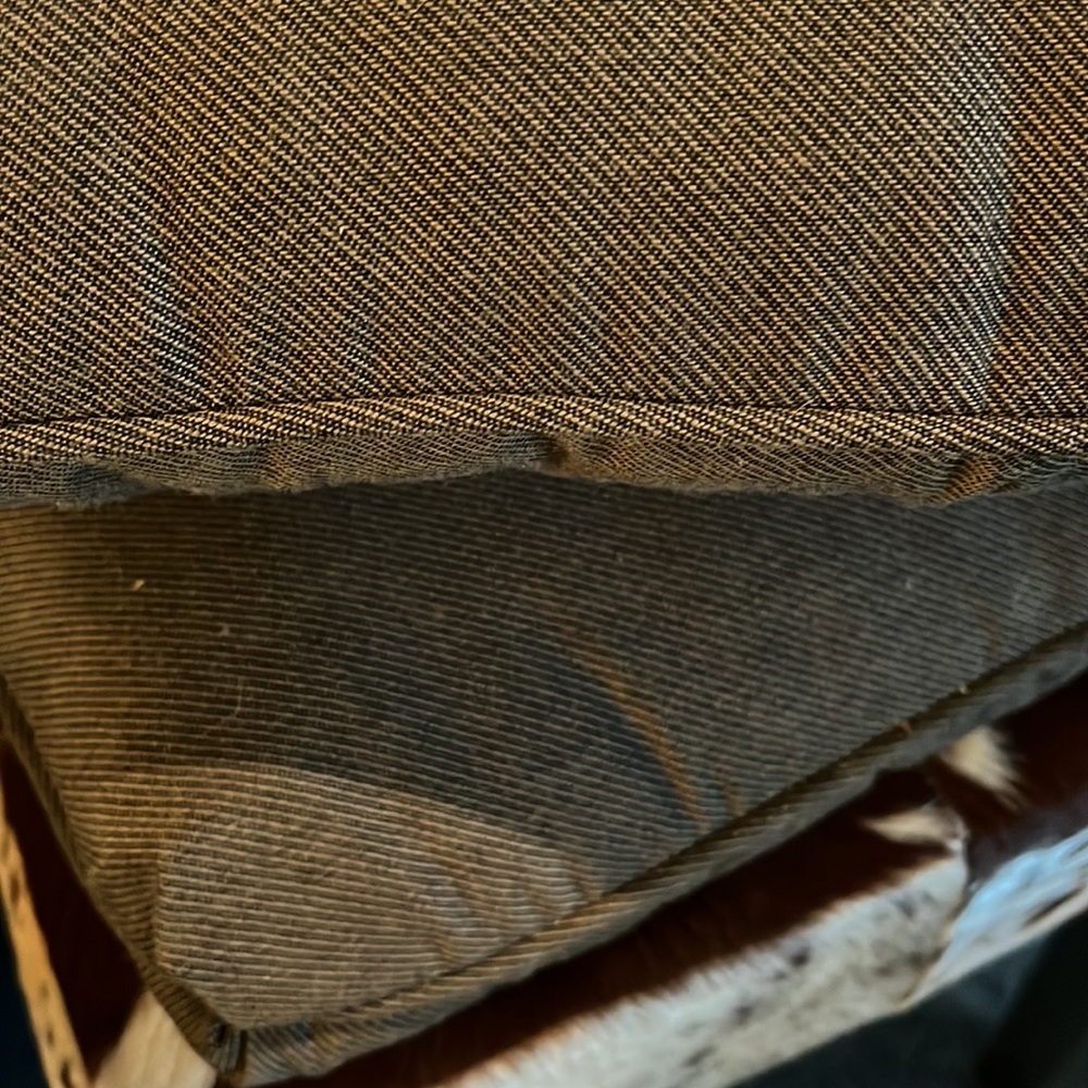 2 NWOT INDOOR OUTDOOR PILLOWS. - Picture 8 of 8